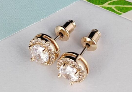 SHE ROUND  DIAMENTE EARRINGS 