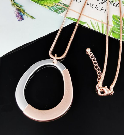 SHE ROSE GOLD/SILVER NECKLACE 