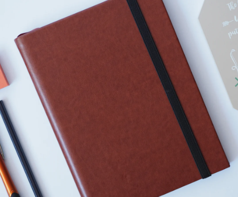 PAPER SAVER CLASSIC REUSABLE NOTEBOOK COVER - BERRY RED 